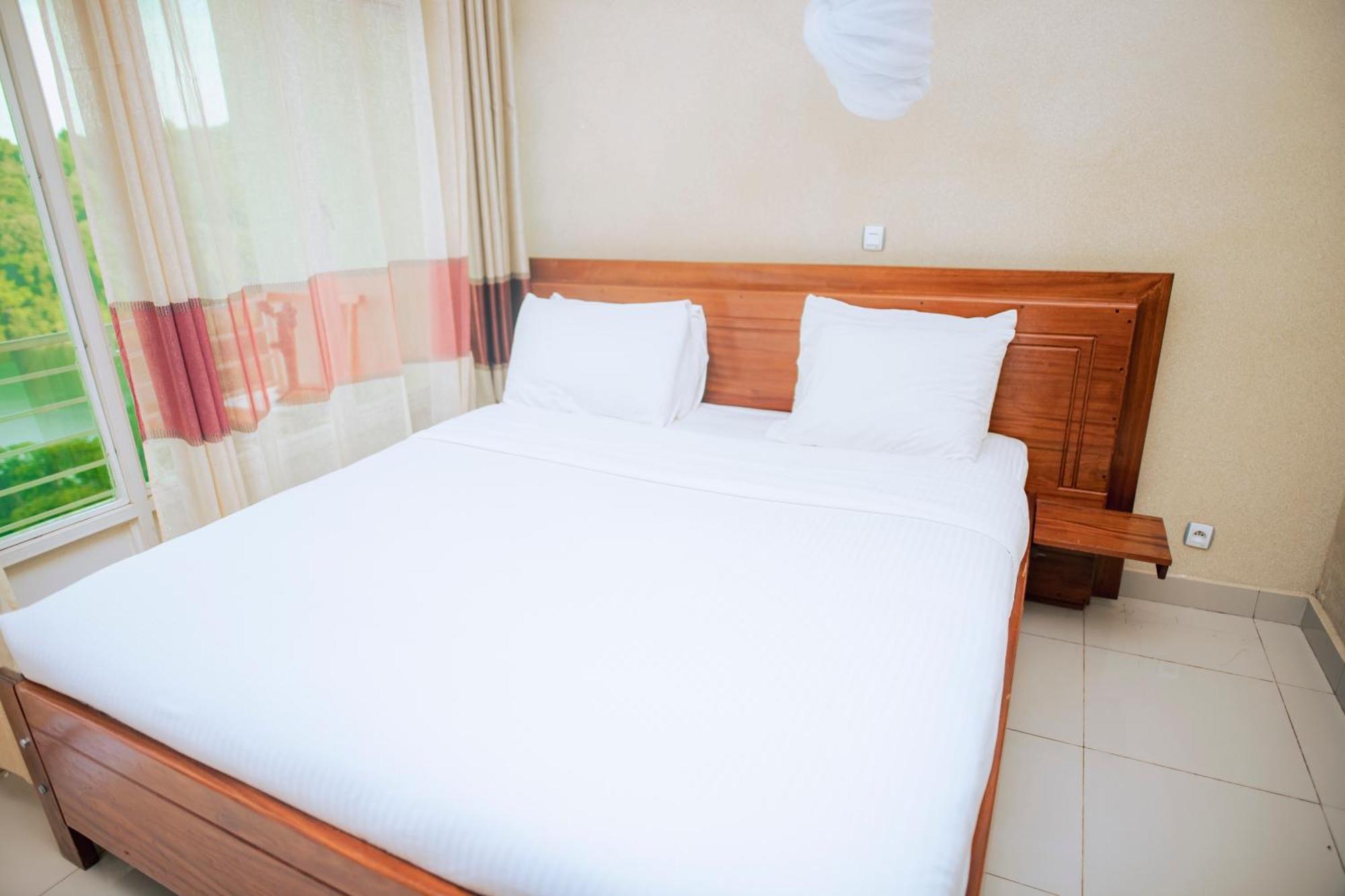 Peace Guest House Muhari Екстер'єр фото